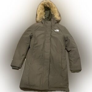 The North Face Women's Olive Parka